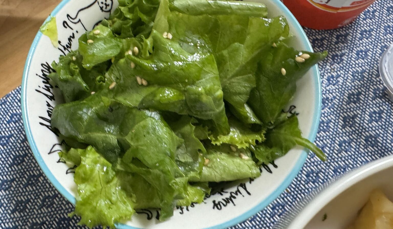 レタスのごま風味サラダ