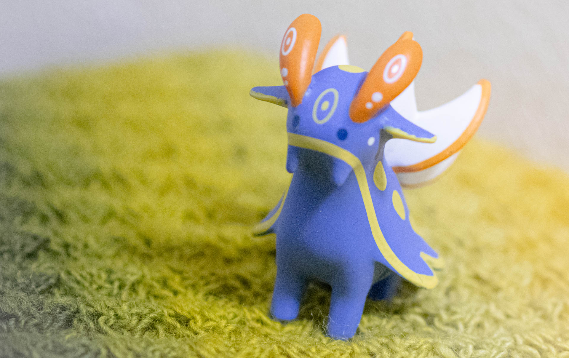 ウミウシドラゴン　ガチャガチャ　イササ