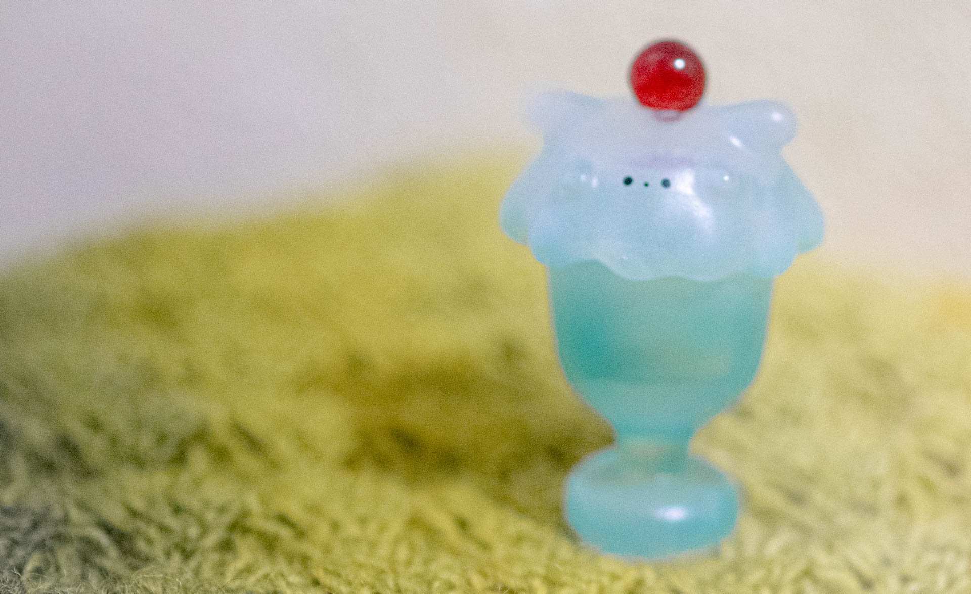 おばけメンダコ　ガチャガチャ　クリームソーダ