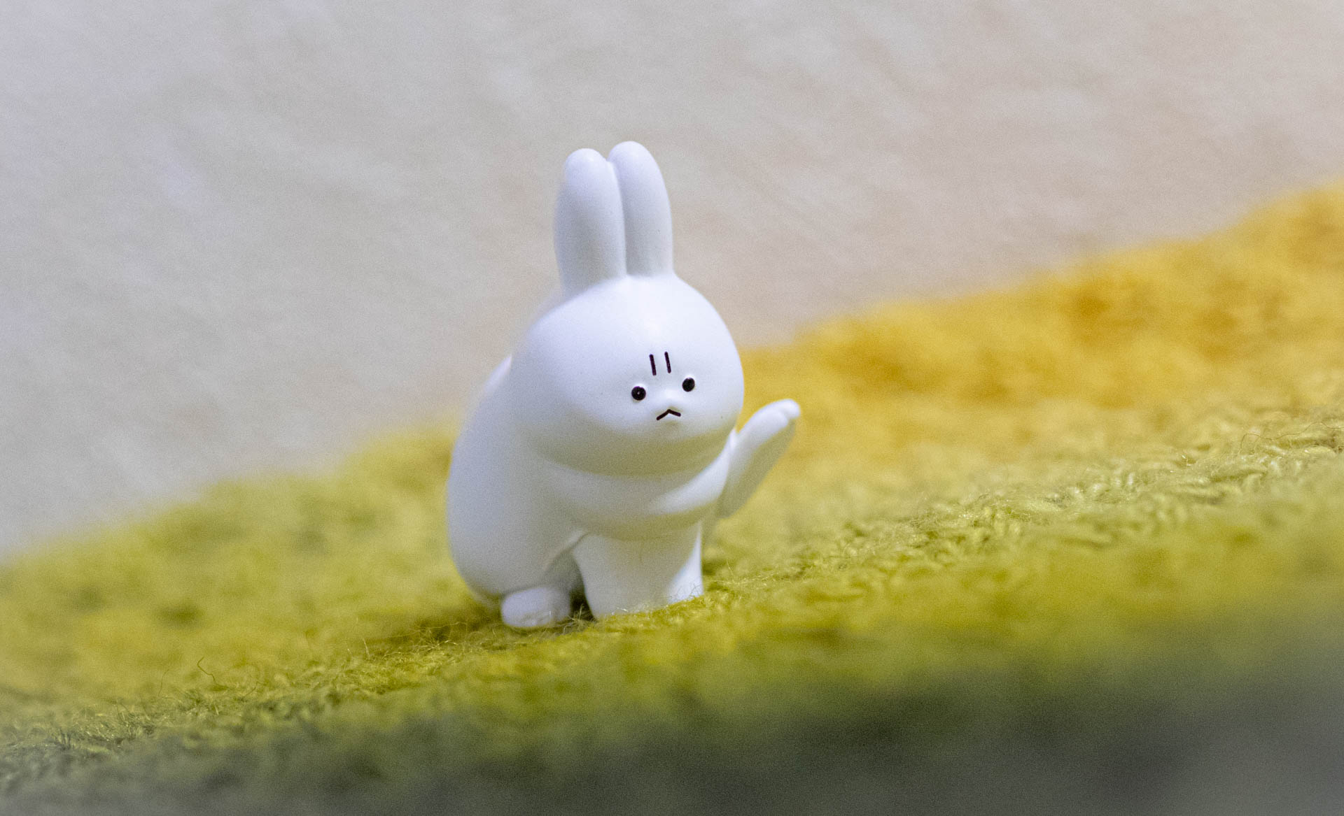 怒ったうさちゃあぁぁん　ガチャガチャ