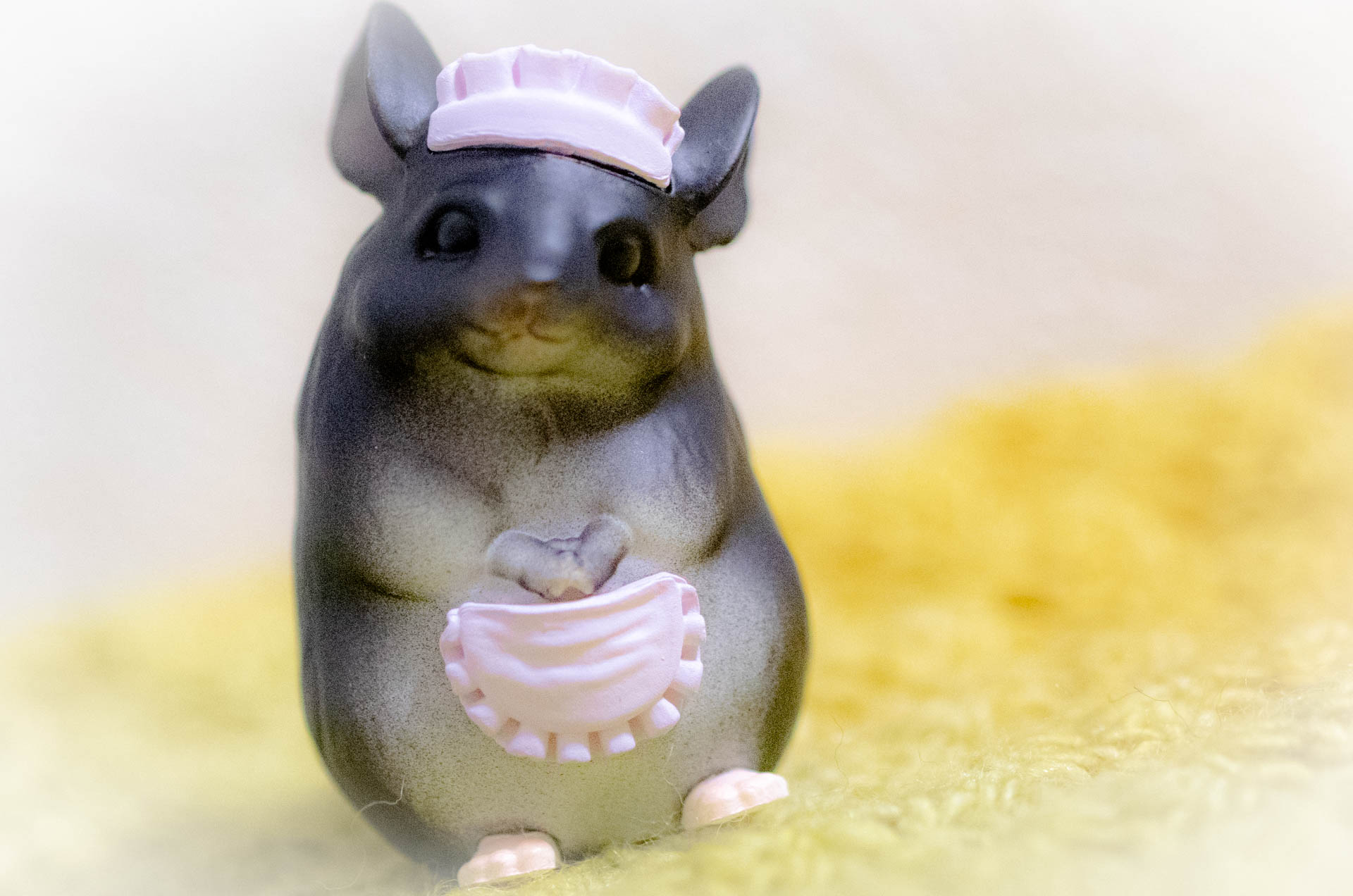 チラっしゃいませ　ガチャガチャ　ぶらべる