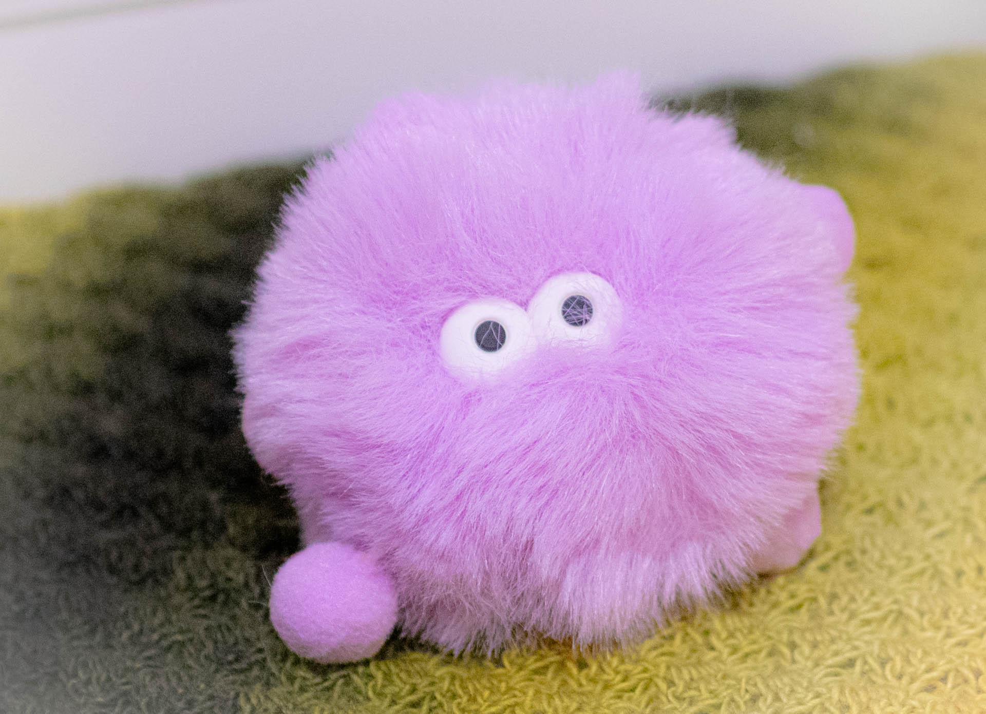 ギョロ目モンスター ダイソー ぬいぐるみ