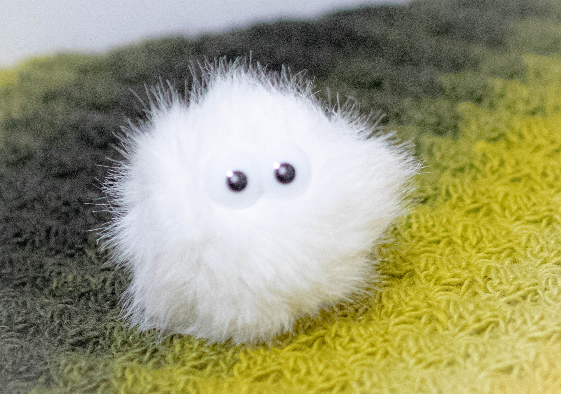 ギョロ目モンスター ダイソー ぬいぐるみ