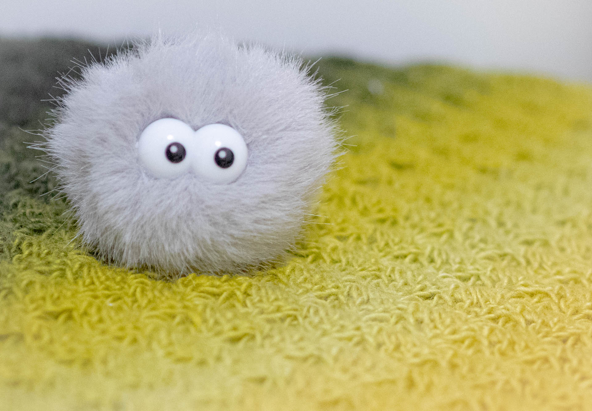 ギョロ目モンスター ダイソー ぬいぐるみ