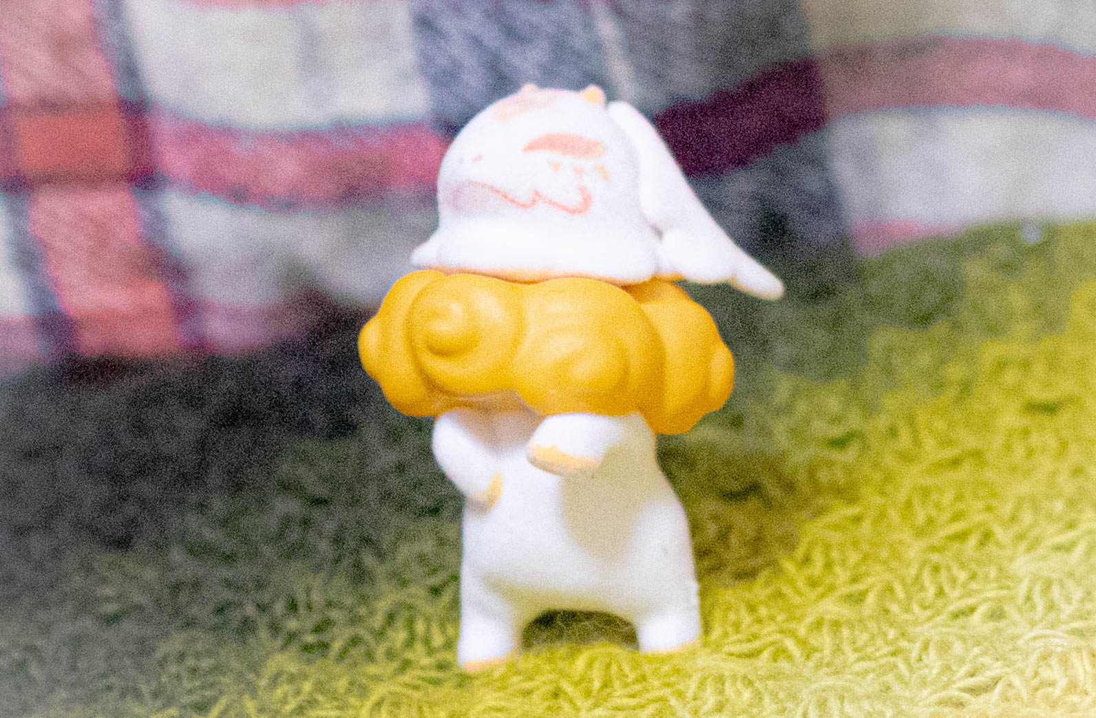 カプセルトイ　ガチャガチャ　ふんわり仔白沢