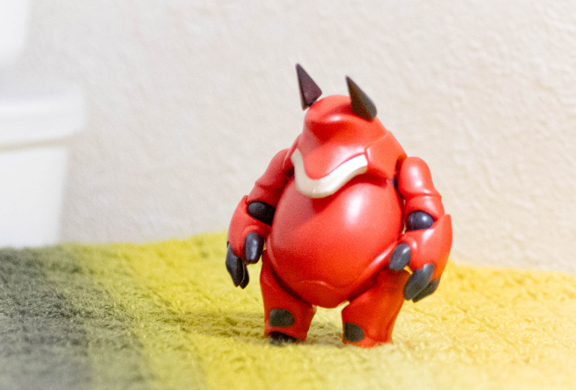 カプセルトイ　ガチャガチャ　ロピアタン