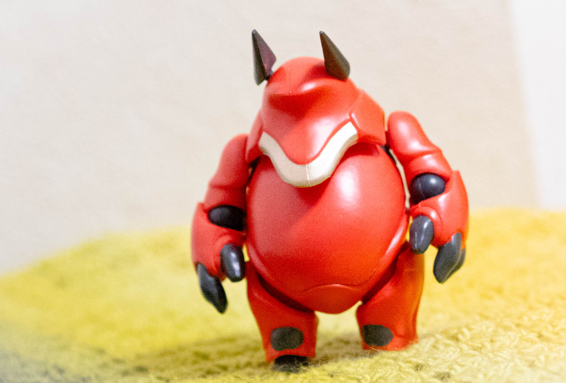 カプセルトイ　ガチャガチャ　ロピアタン