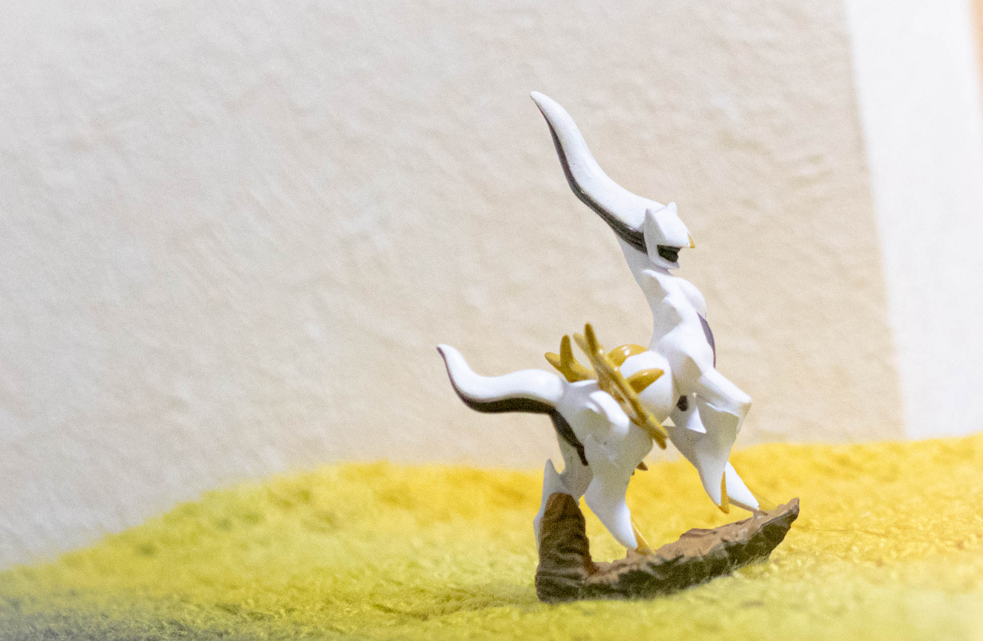 ポケモン　アルセウス　フィギュア