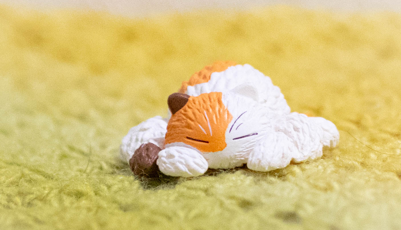 クモネコ　カプセルトイ　ガチャガチャ