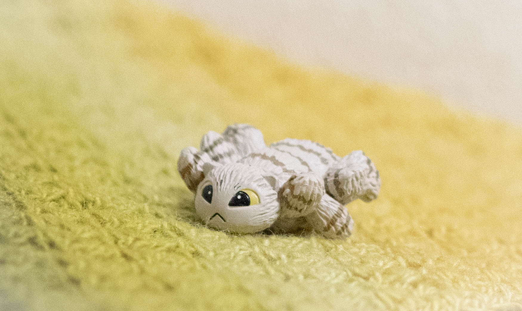 クモネコ　カプセルトイ　ガチャガチャ