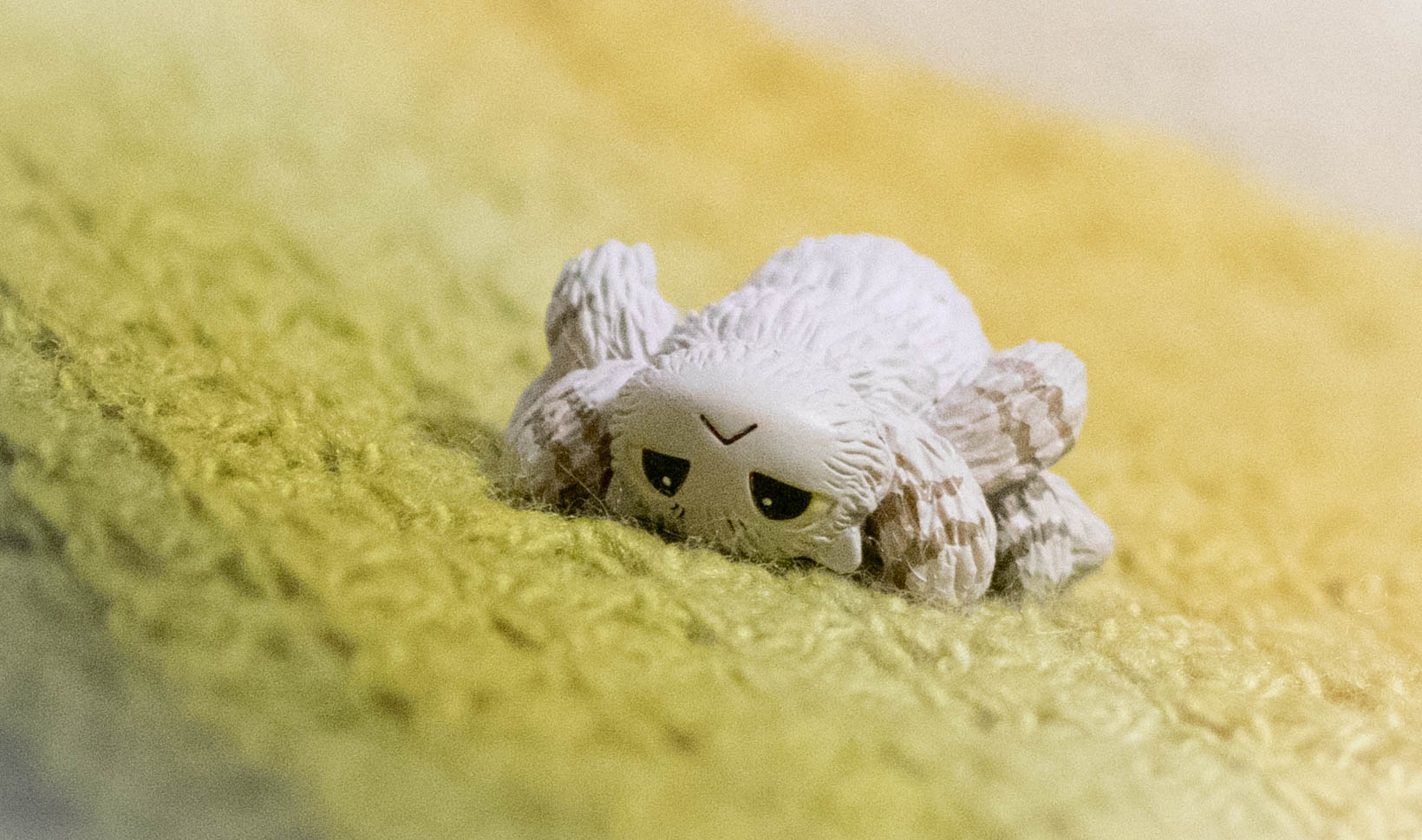 クモネコ　カプセルトイ　ガチャガチャ