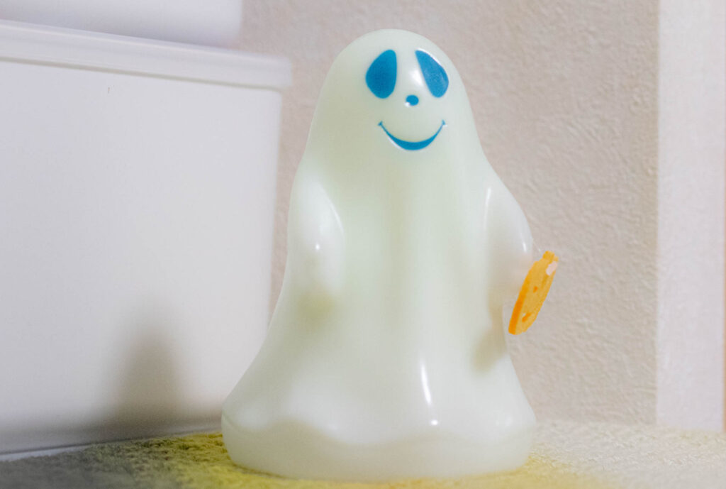 グローイングザダークゴースト　ハロウィン　おばけ