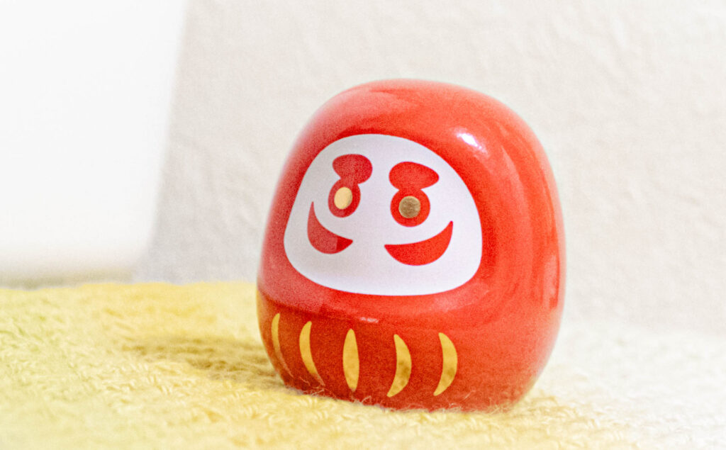 3COINS　だるま　正月