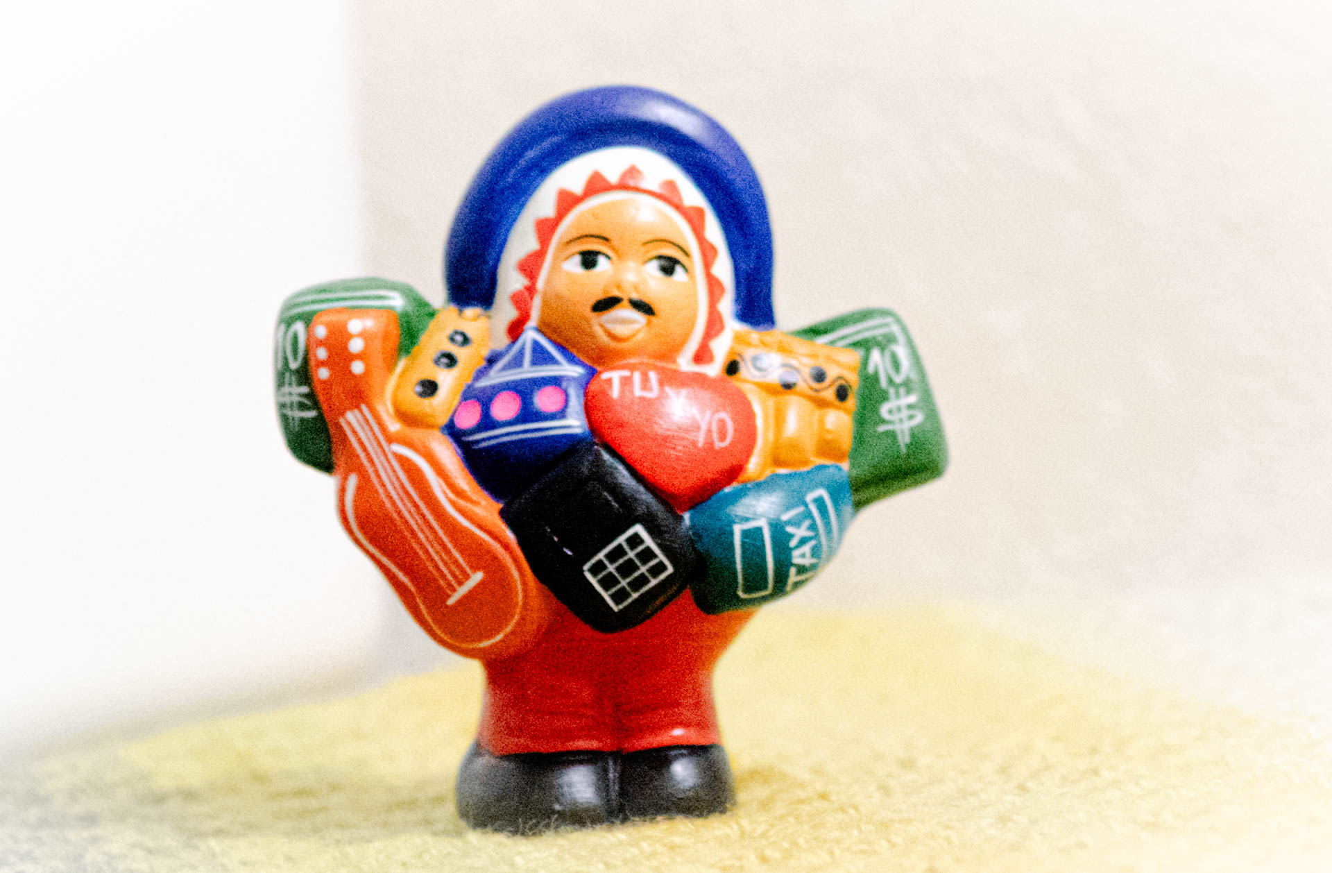 ペルー　エケコ人形　置物