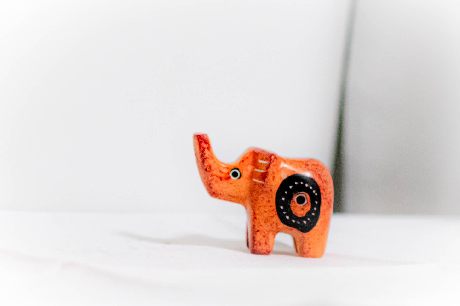 トーゴ　ゾウ　置物