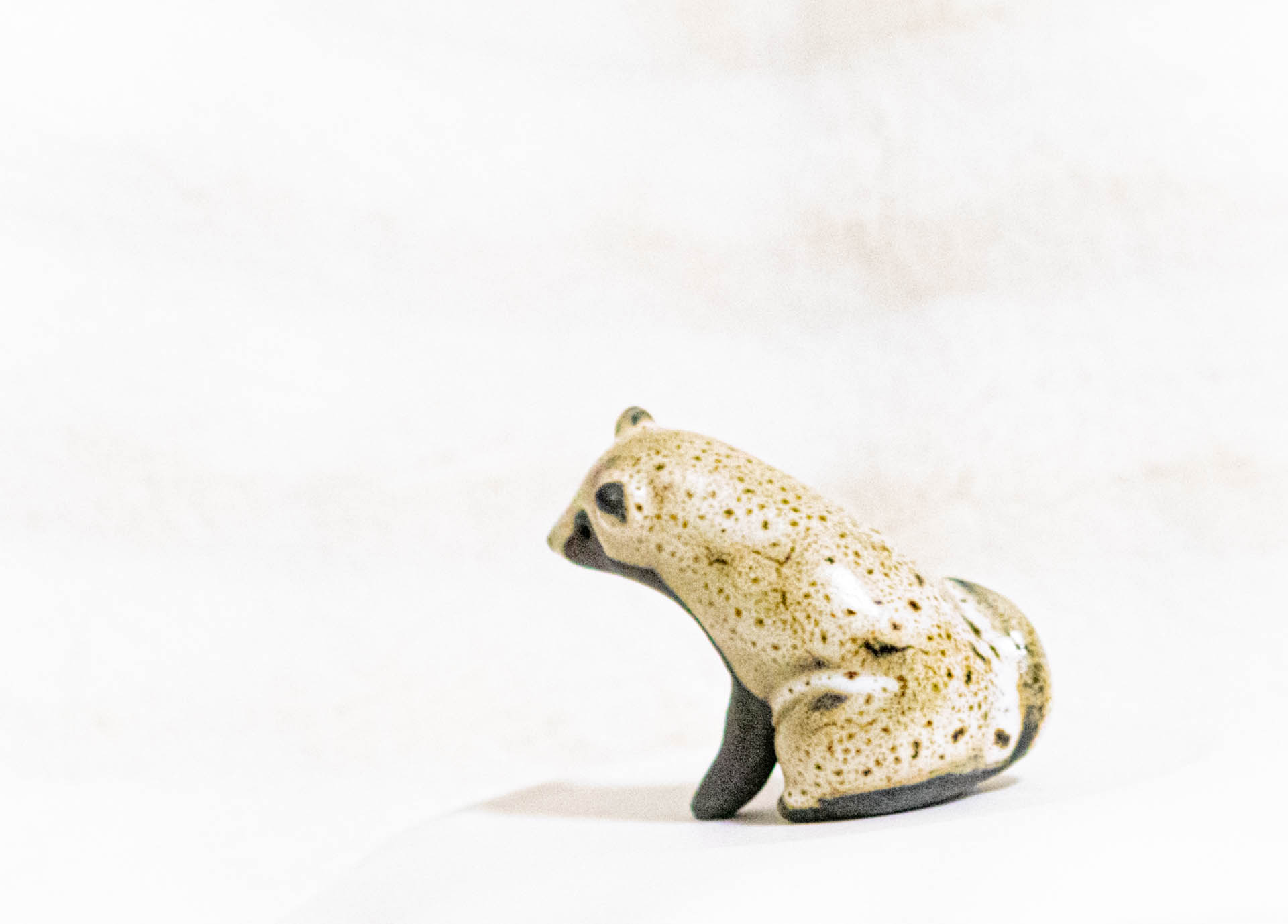 たぬき　UMESHISO工房　置物