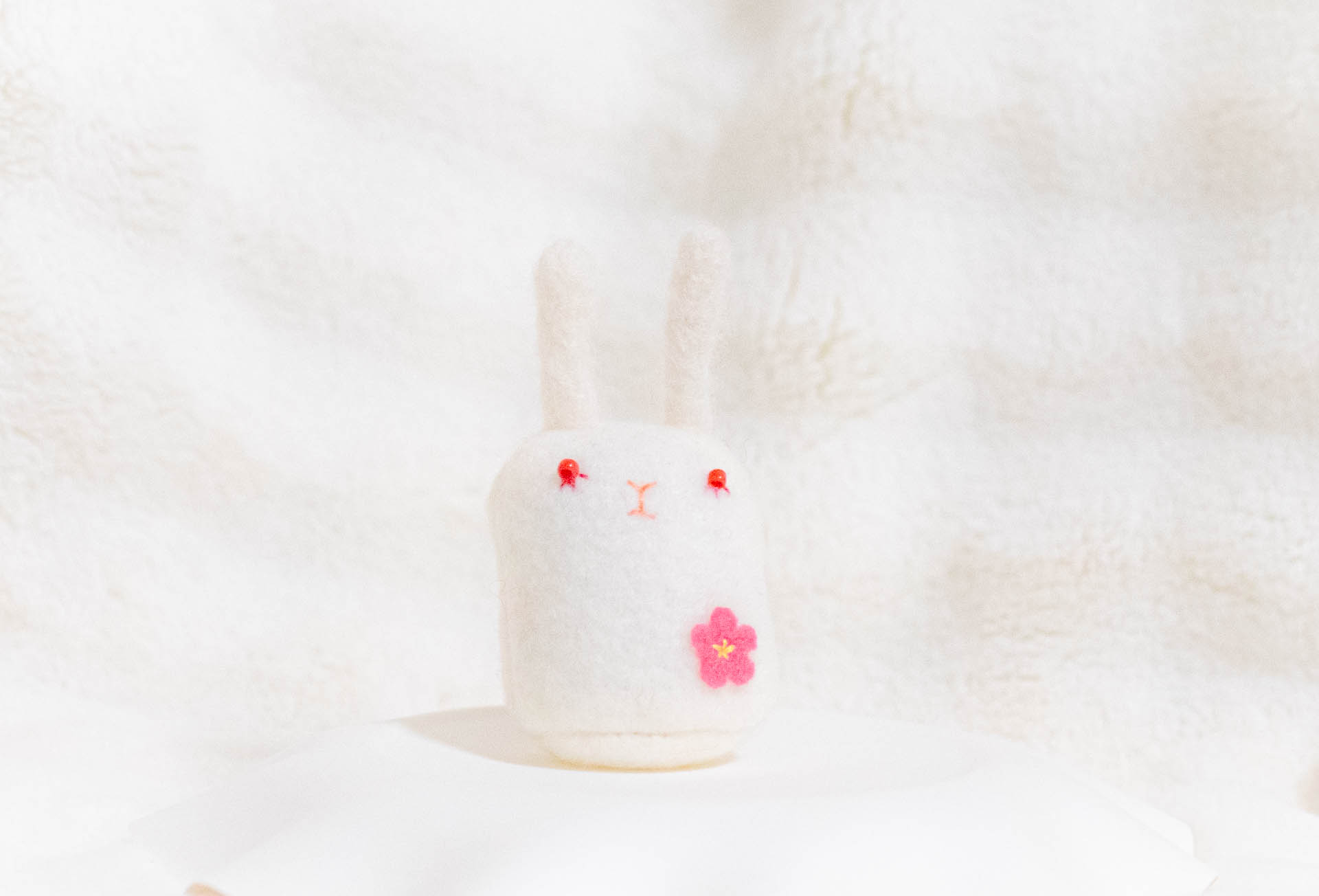 雑貨店カナリヤ うさぎ　ニードルフェルト