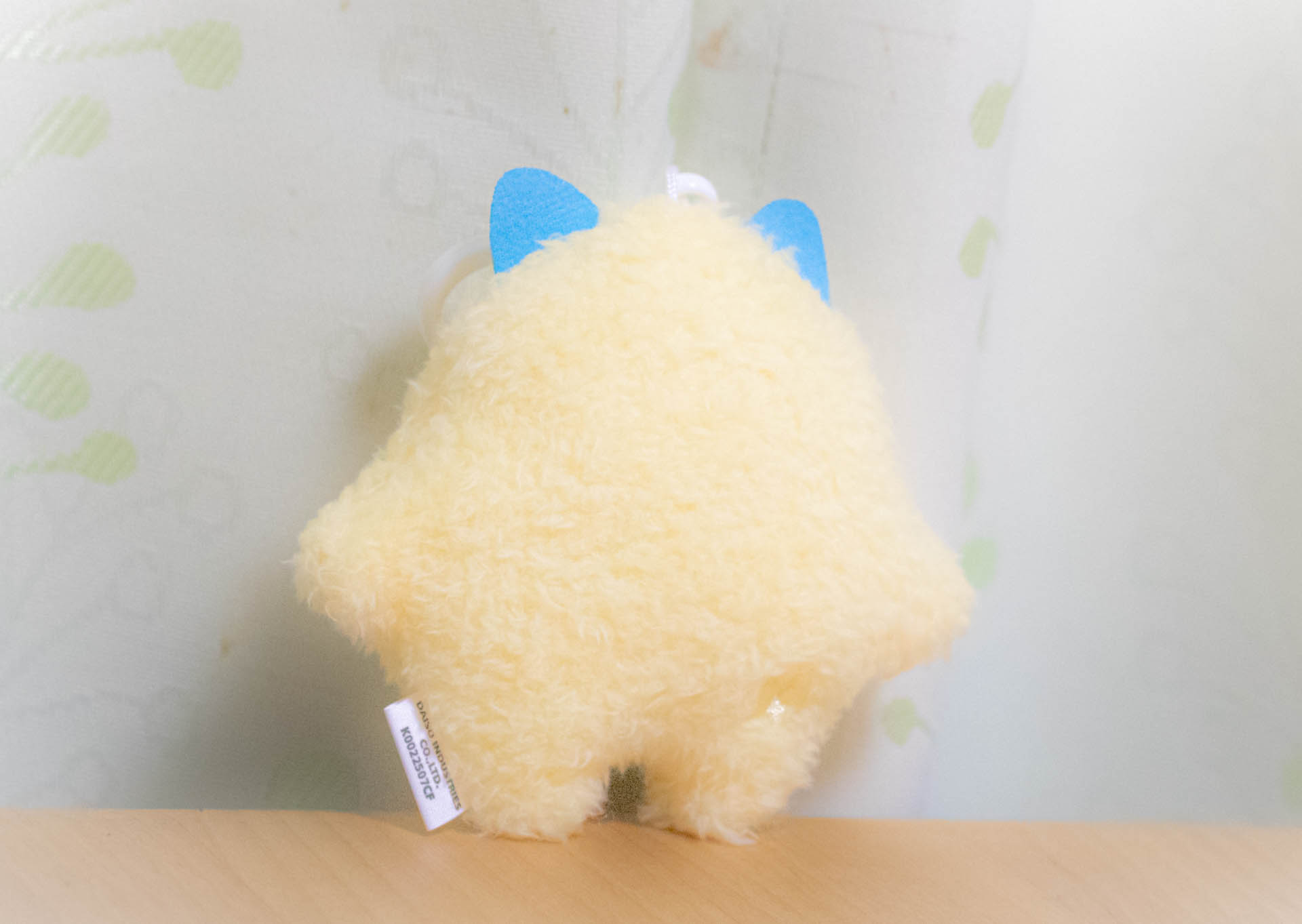 ダイソー　かわいいモンスター　マスコット